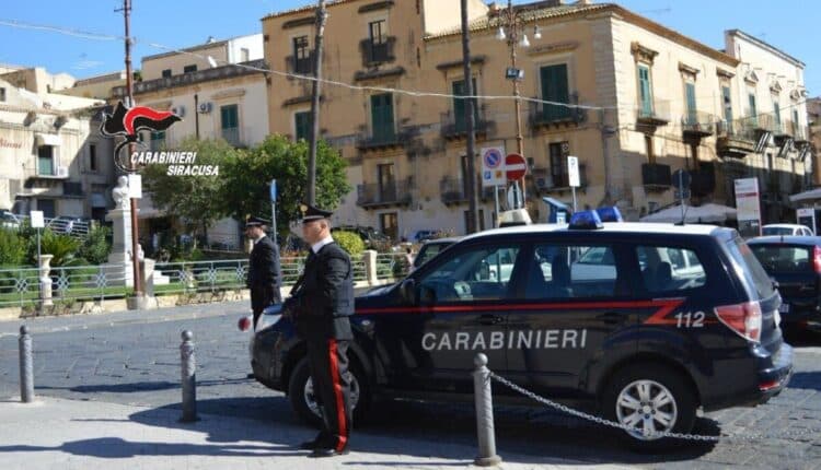 Noto, Siracusa: i carabinieri arrestano una 69enne per furto e truffa in concorso. Deve scontare 2 anni e 8 mesi
