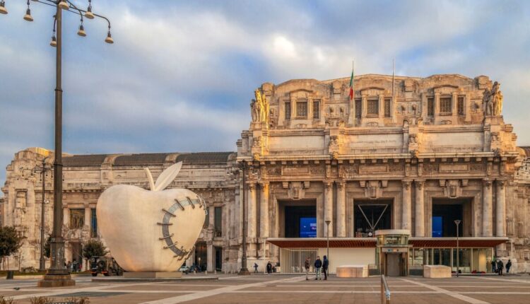 Ruba un portafoglio nei pressi di Milano Centrale: arrestato dalla Polizia di Stato