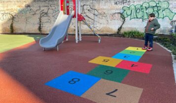 Bari, inaugurata la nuova area verde in via delle Murge e l'intervento di greening con una piccola area ludica a Parco Gentile