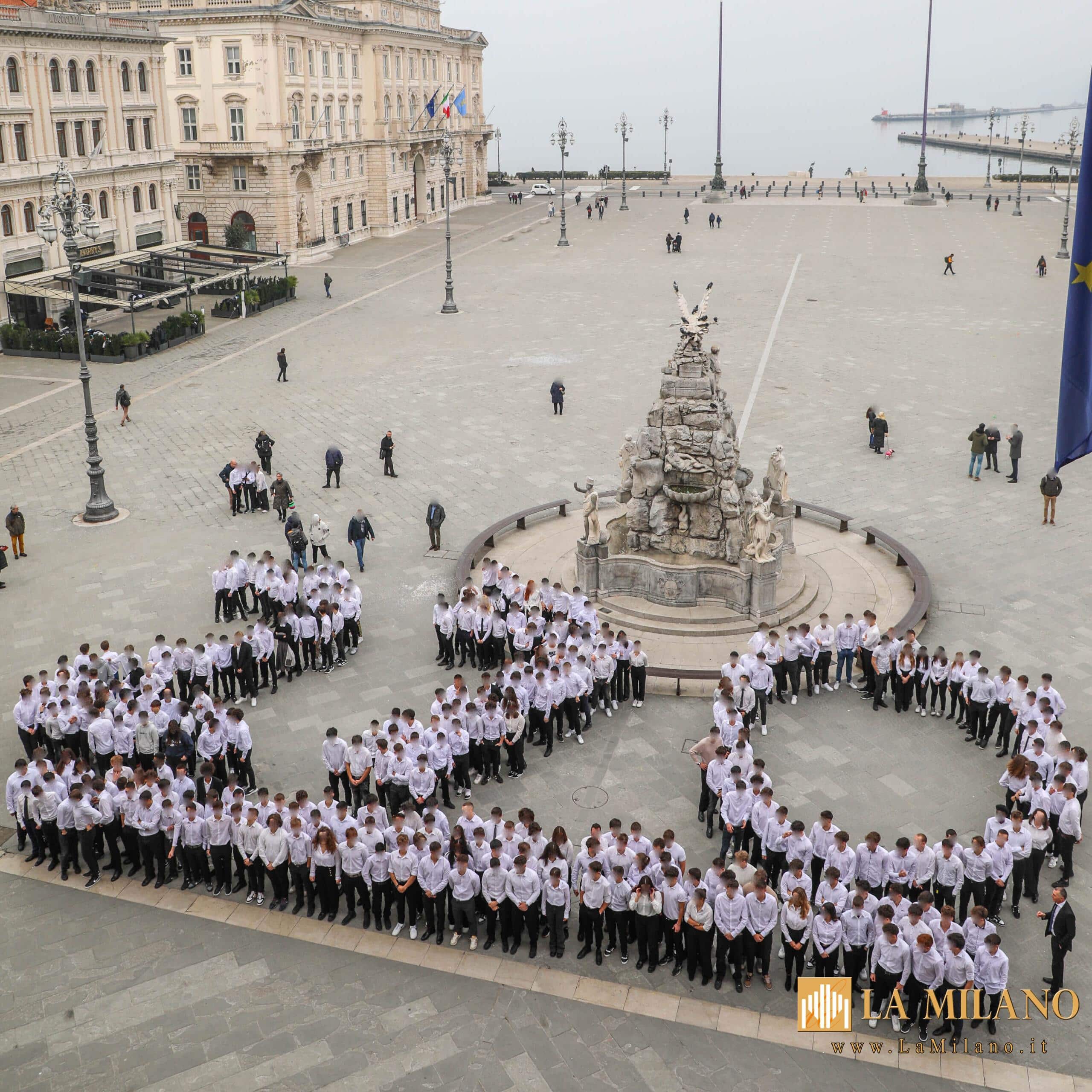Trieste, inaugurate in piazza Unità le celebrazioni per i 270 anni dell'Istituto Nautico, alla presenza il sindaco Roberto Dipiazza