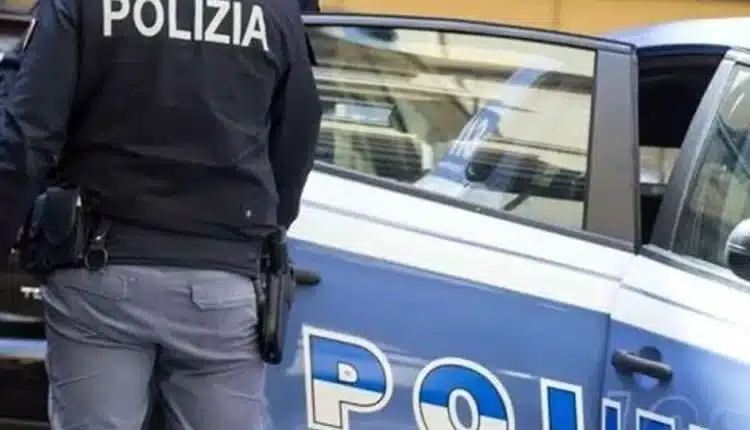 Acerra: maltratta ed estorce denaro ai familiari, arrestato 42enne.