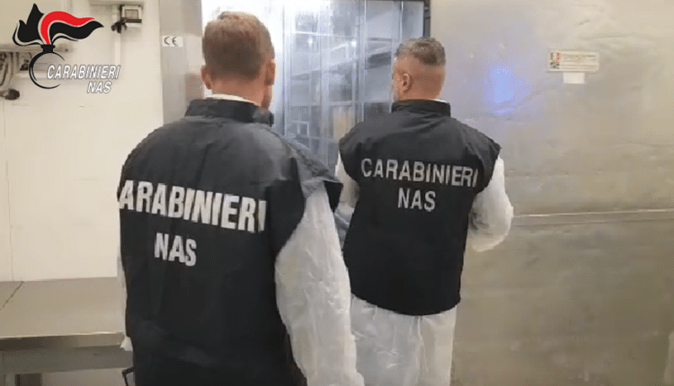 Trapani: sanzioni per complessivi 2000 euro e sequestri da parte dei NAS in un caseificio per irregolarità.