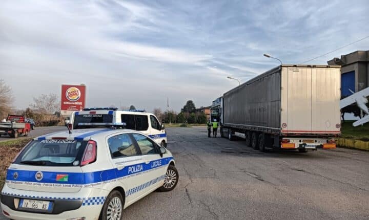 Modena, i risultati dei controlli congiunti svolti dalle Polizie locali del territorio provinciale. Tra le irregolarità un trasporto di rifiuti in cui non era indicata la destinazione