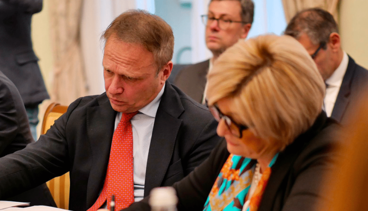 Lavoro in agricoltura, i Ministri Lollobrigida e Calderone incontrano i sindacati