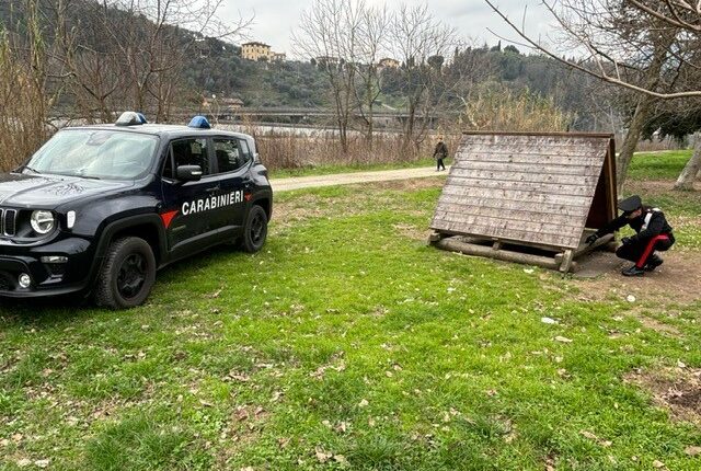 Lucca: hashish al parco fluviale giovane denunciato dai Carabinieri.