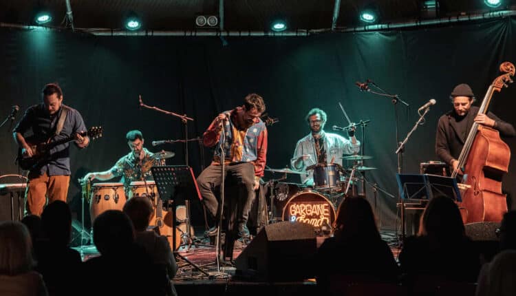 Modena: alla tenda reading su Bukowski e musica dal vivo.