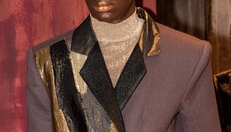 Viviers, il marchio eco-sostenibile, celebra l'Autunno-Inverno 2024-2025 a Milano Cordusio per la Milano Fashion Week