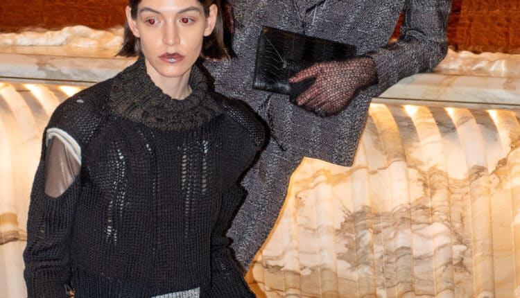 Viviers, il marchio eco-sostenibile, celebra l'Autunno-Inverno 2024-2025 a Milano Cordusio per la Milano Fashion Week