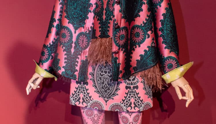 LaDoubleJ trasporta la moda nel Rinascimento con la sua collezione ispirata al periodo d'oro dell'arte e della cultura italiana