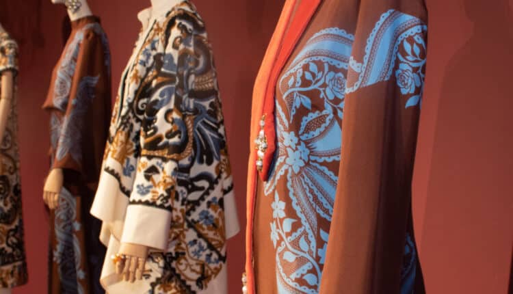 LaDoubleJ trasporta la moda nel Rinascimento con la sua collezione ispirata al periodo d'oro dell'arte e della cultura italiana