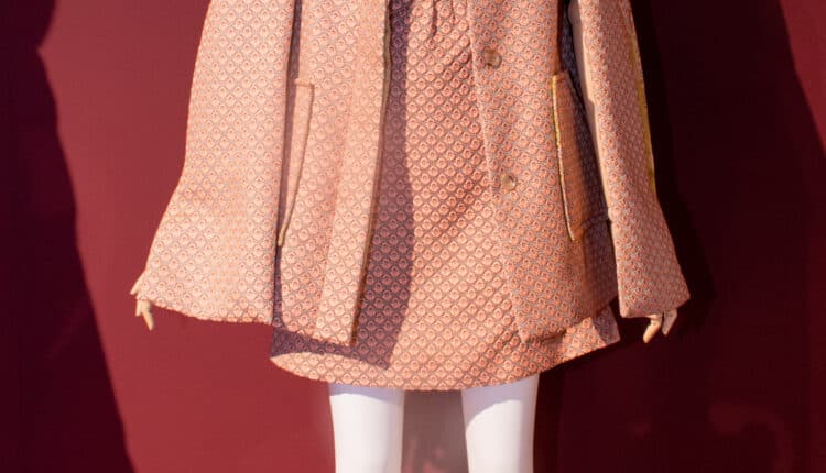 LaDoubleJ trasporta la moda nel Rinascimento con la sua collezione ispirata al periodo d'oro dell'arte e della cultura italiana