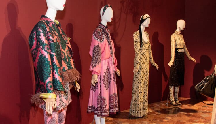 LaDoubleJ trasporta la moda nel Rinascimento con la sua collezione ispirata al periodo d'oro dell'arte e della cultura italiana