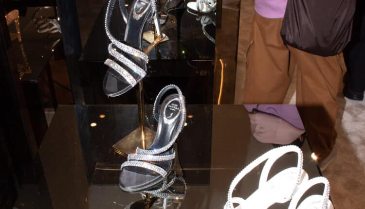 Milano Fashion Week: Eleganza e Artigianato Italiano alla Nuova Collezione di René Caovilla Fa Scintille a Milano.