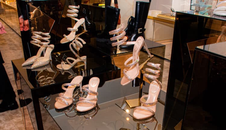 Milano Fashion Week: Eleganza e Artigianato Italiano alla Nuova Collezione di René Caovilla Fa Scintille a Milano.