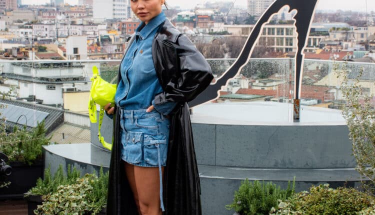 Milano Fashion Week: Eleganza e Artigianato Italiano alla Nuova Collezione di René Caovilla Fa Scintille a Milano.