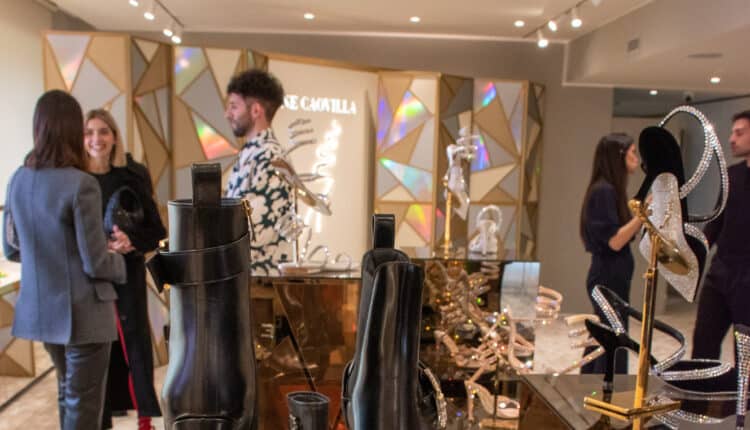 Milano Fashion Week: Eleganza e Artigianato Italiano alla Nuova Collezione di René Caovilla Fa Scintille a Milano.