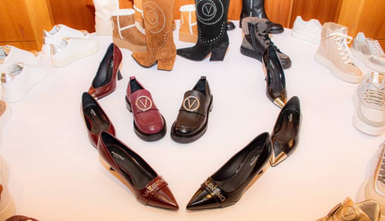 Alla Milano Fashion Week, Valentino Shoes presenta le nuove collezioni A/I 24-25 al Four Seasons Hotel di Via Gesù.