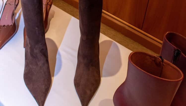 Alla Milano Fashion Week, Valentino Shoes presenta le nuove collezioni A/I 24-25 al Four Seasons Hotel di Via Gesù.