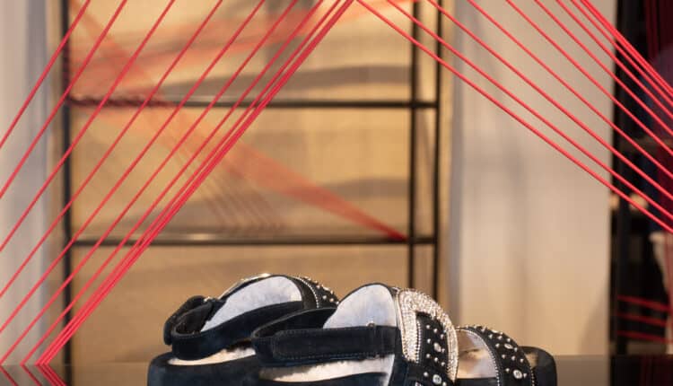 Milano Fashion Week: AGL presenta la Collezione A/I 24-25. Geometrie Imperfette e Raffinatezza Italiana.