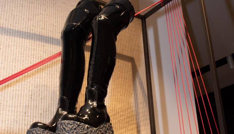 Milano Fashion Week: AGL presenta la Collezione A/I 24-25. Geometrie Imperfette e Raffinatezza Italiana.