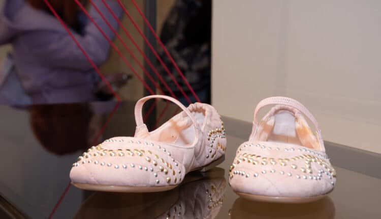 Milano Fashion Week: AGL presenta la Collezione A/I 24-25. Geometrie Imperfette e Raffinatezza Italiana.