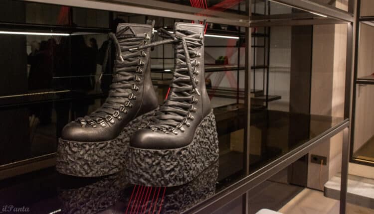 Milano Fashion Week: AGL presenta la Collezione A/I 24-25. Geometrie Imperfette e Raffinatezza Italiana.