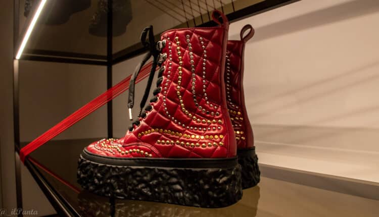 Milano Fashion Week: AGL presenta la Collezione A/I 24-25. Geometrie Imperfette e Raffinatezza Italiana.