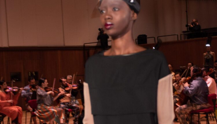 Francesca Liberatore presenta la sua collezione A\I 24-25 con una sfilata concerto al Conservatorio Verdi di milano