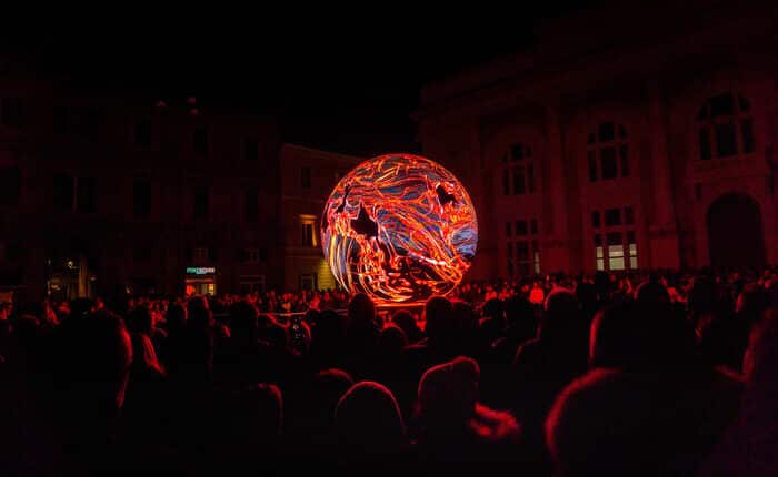 Pesaro2024: la Capitale Italiana della Cultura accende il suo "Albero della Vita".