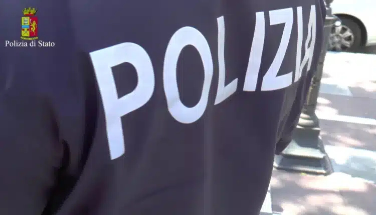 Cosenza: maltrattamenti in famiglia. Eseguita una misura cautelare del divieto di avvicinamento nei confronti di un padre irascibile e violento contro i propri figli