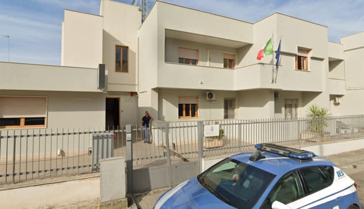 Galatina: arrestato giovane per minacce, violenza e resistenza alla Polizia. Il ragazzo da tempo molestava i clienti nel parcheggio di un supermercato.