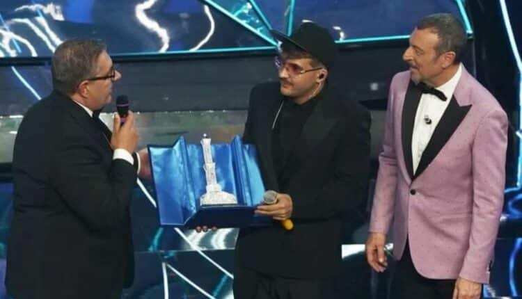 Sanremo 2024: Geolier vince la puntata dedicata alle cover e duetti. 