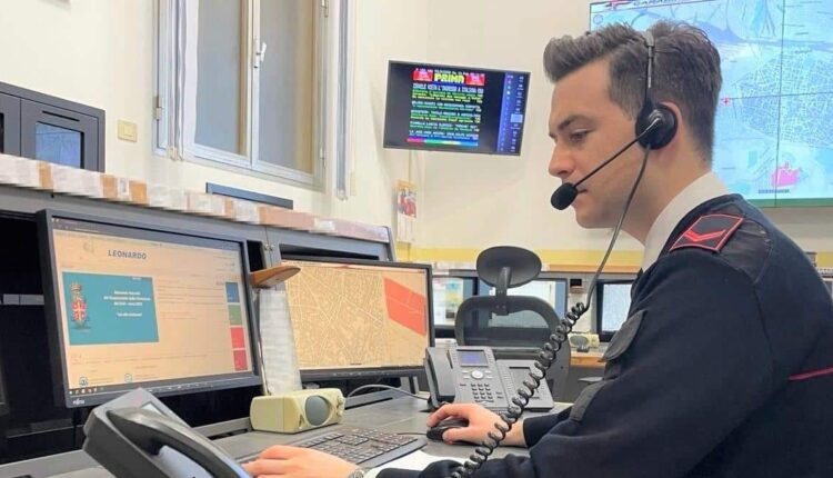 Scavalca il parapetto del ponte e minaccia di lanciarsi di sotto 50enne salvato dai Carabinieri in provincia di Bologna