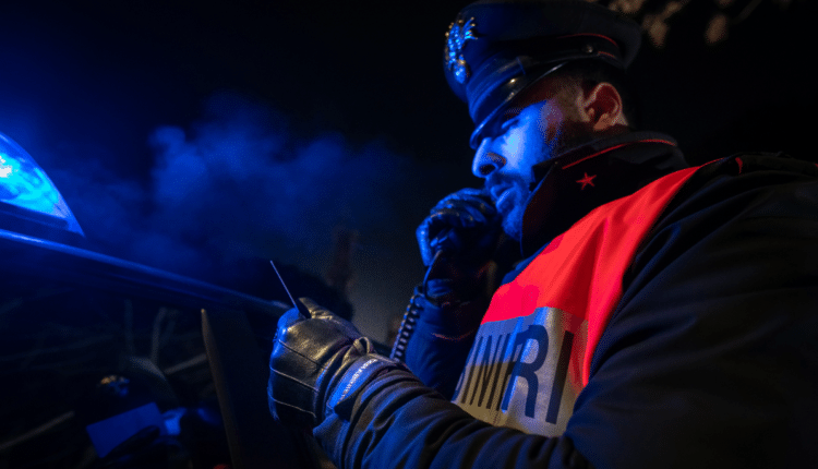 Marzabotto (BO), 17enne senza patente alla guida di un auto oggetto di rapina. Minorenne arrestato dai Carabinieri