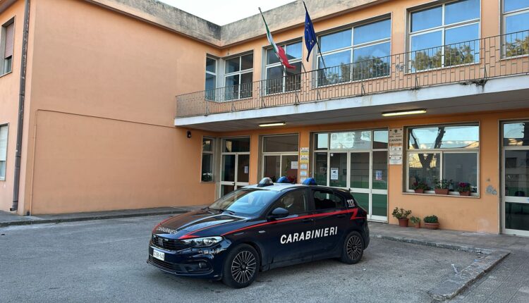 Torre Santa Susanna: i Carabinieri incontrano gli studenti per la diffusione della cultura della legalità.