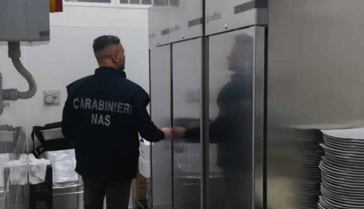 NAS di Palermo, sanzioni amministrative e sequestro di 60kg di prodotti carnei per assenza di tracciabilità