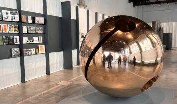 Pesaro 2024, sculture nella città 1971/2024. Dall'arte pubblica di Arnaldo Pomodoro allo spazio urbano di dieci giovani autori.