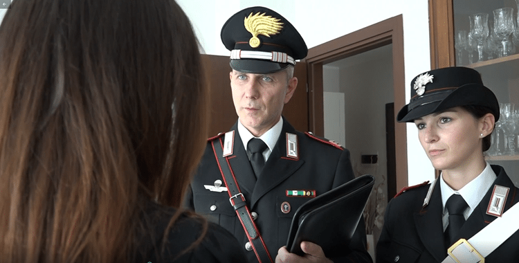 Maddaloni, Caserta: arresti domiciliari per l'ultrasettantenne responsabile di molestie sessuali ai danni di una giovane nel luglio 2023. 