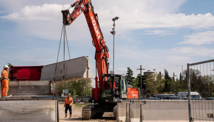 Filovia a Nimes, nuovo step del cantiere nella città. Sottopasso aperto entro Vinitaly