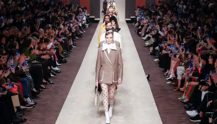 Milano Fashion Week, Mazzali: grande vetrina che premia il coraggio di PMI e Maestranze per la loro misura regionale fino al 7 marzo.