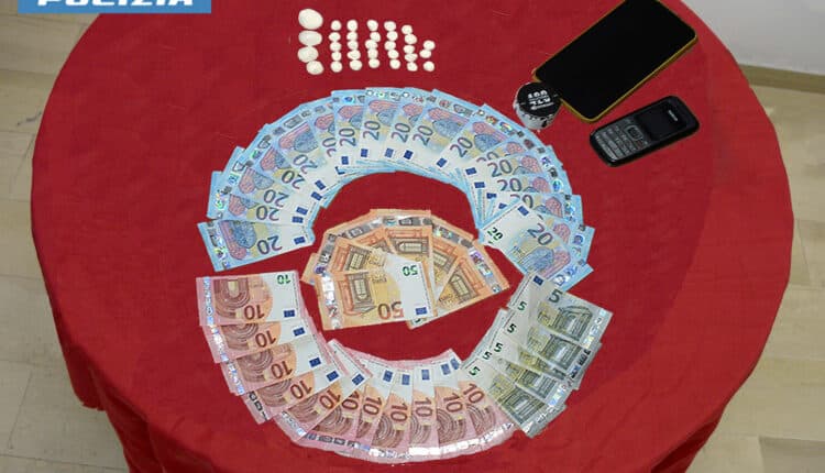 Rieti, quartiere Campomoro: sequestrate 33 dosi di cocaina. Arrestato cittadino nigeriano 26enne per spaccio di stupefacenti.