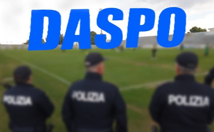 Otranto: emessa DASPO dal Questore di Lecce nei confronti di un 35enne resosi responsabile dell'accensione e del lancio di fumogeno sugli spalti.