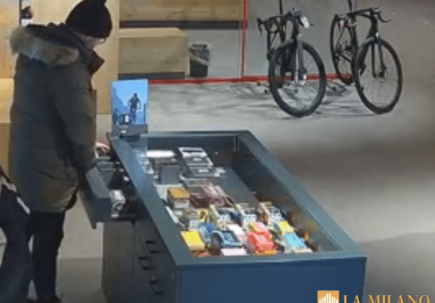 Livigno: ruba due orologi in un negozio del centro. Arrestato dalla Polizia di Stato turista di origine belga.