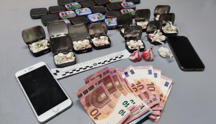 Galliate, Novara: continua il contrasto ai fenomeni di spaccio. Arrestato 22enne con 112 dosi di cocaina.