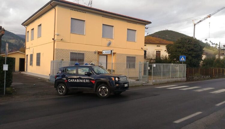 Lucca, viola il divieto di avvicinamento dall'ex compagna. Arrestato dai Carabinieri