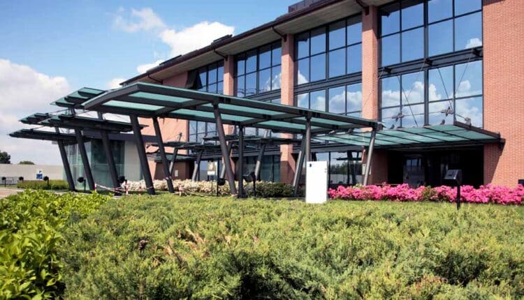 Milano: furto con destrezza presso l'Istituto Europeo Oncologico in via Ripamonti. Arrestati due uomini peruviani con precedenti.