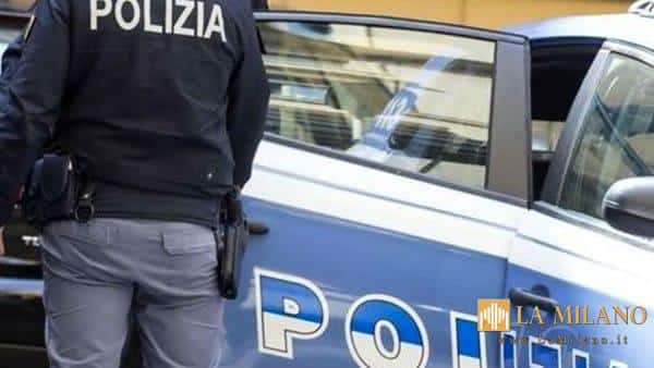 Genova, rapinano un uomo alla fermata dell'autobus. Arrestati un 26enne ed un 19enne dalla Polizia.