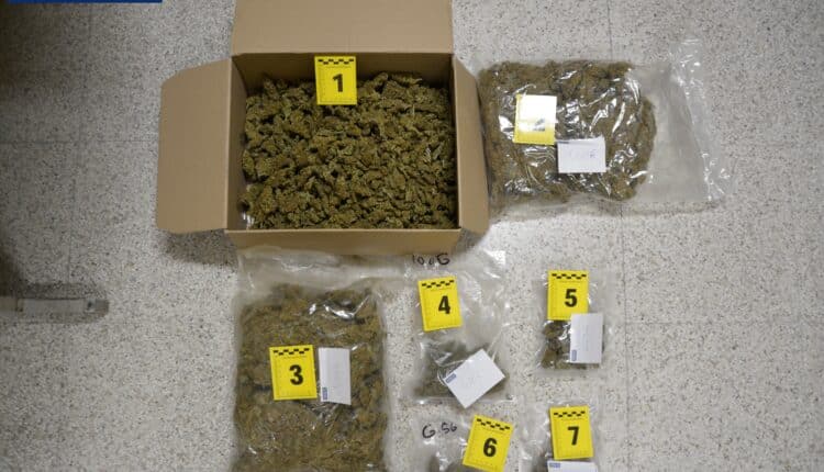 Brindisi, ritrovati quasi 4kg di marijuana e hashish. La Polizia di Stato arresta due uomini er il reato di detenzione ai fini di spaccio