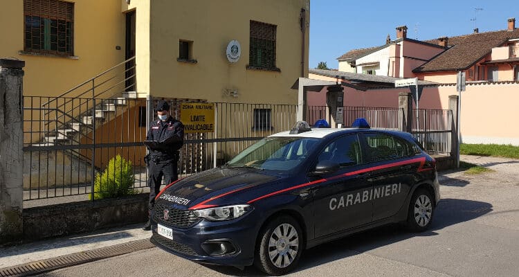 Vescovato: uomo 45enne viene sfrattato, allora ruba porte e caloriferi. Denunciato per furto