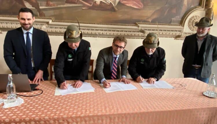 Vicenza: sottoscritta la Convenzione tra Comune, Associazione Nazionale Alpini e Adunata Alpini 2024 srl. Favero ricorda "Il sogno di pace degli alpini".